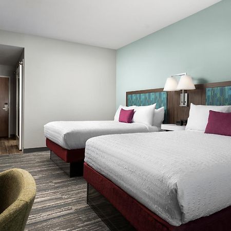 Hampton Inn Redmond Bend Airport Экстерьер фото
