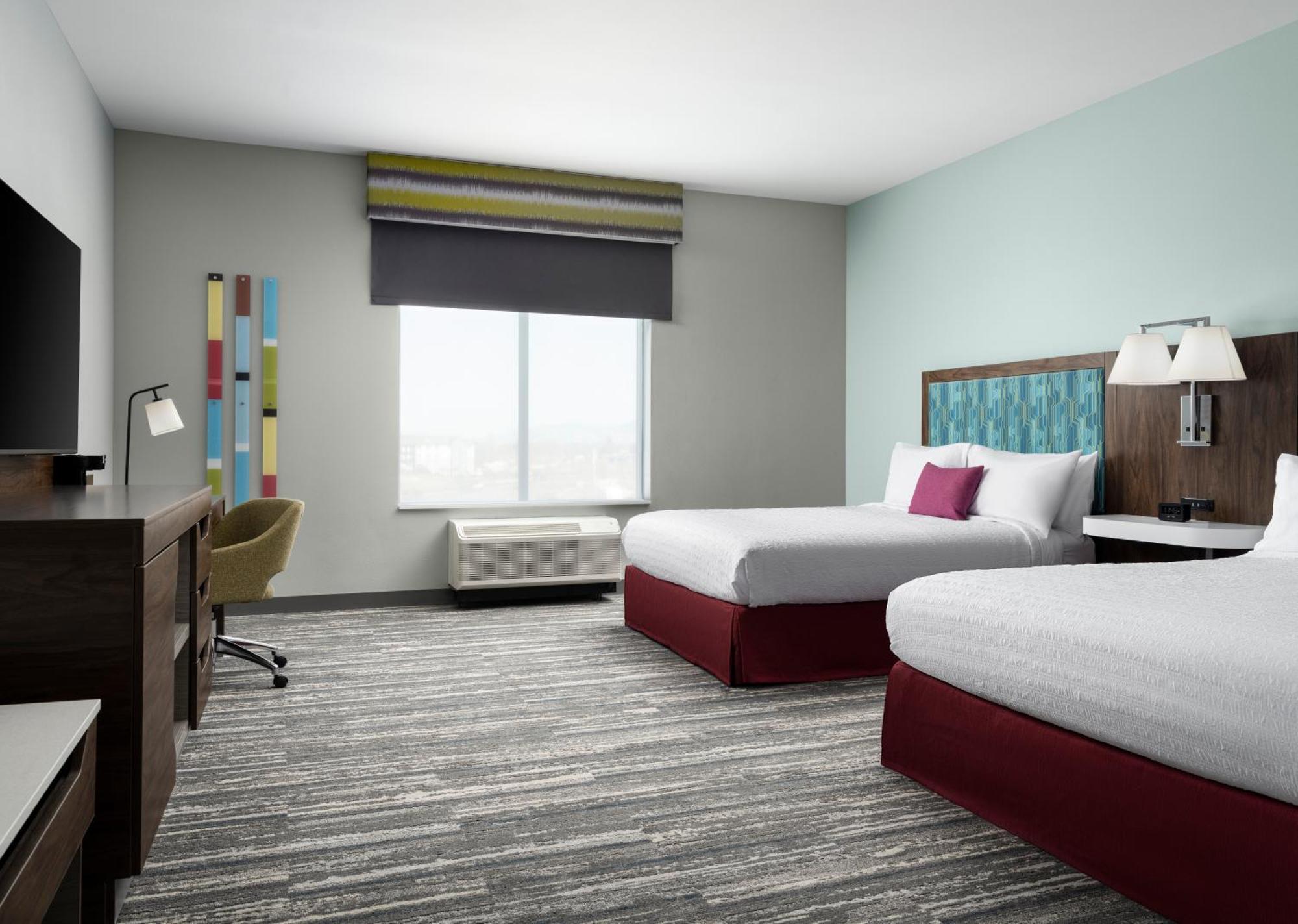 Hampton Inn Redmond Bend Airport Экстерьер фото