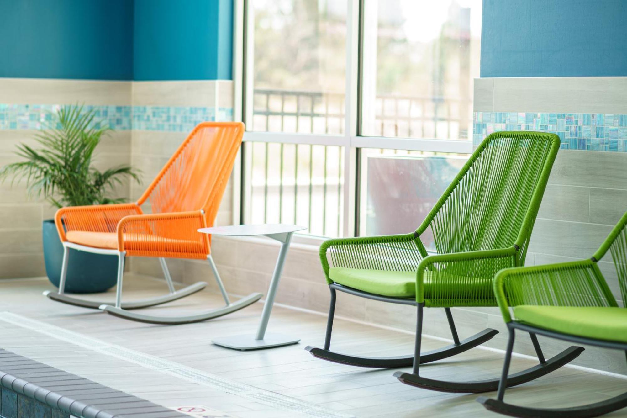 Hampton Inn Redmond Bend Airport Экстерьер фото